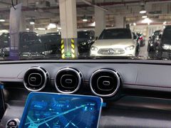 -上海星瀚奔驰4S店(红柳路店)