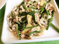 姜葱炒圣子皇-盛港湾海鲜食府(黄沙店)