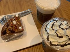 -星巴克(成都市中海右岸环宇坊店)