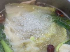 -喃喃椰·糟粕醋·椰子鸡火锅(七堡花园店)
