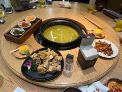 -一朵菌·野生菌探索家火锅(南亚店)