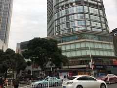 -东方巴黎购物广场