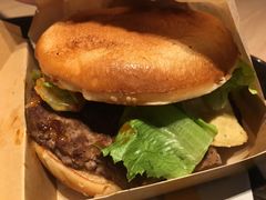 -麦当劳(新城市广场店)