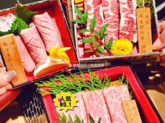 -山川小町·极番烧肉(新地假日广场店)