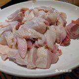 韭菜虾米很香，配点萝卜干，很爽口。重点说鸡肉