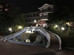 -香港大学