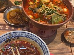 -成都你六姐·牛肉冒菜(上海环宇荟店)