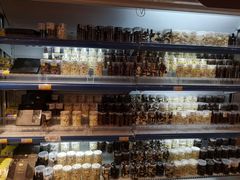 零售区-百年义利(北兴路店)