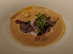 温泉蛋-弦月窗LUNETTE BY AMANDA(复兴路店)