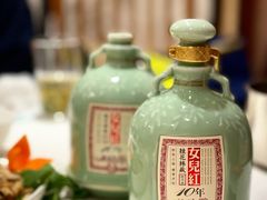 自带绍兴女儿红-新光酒家方亮蟹宴(黄浦店)