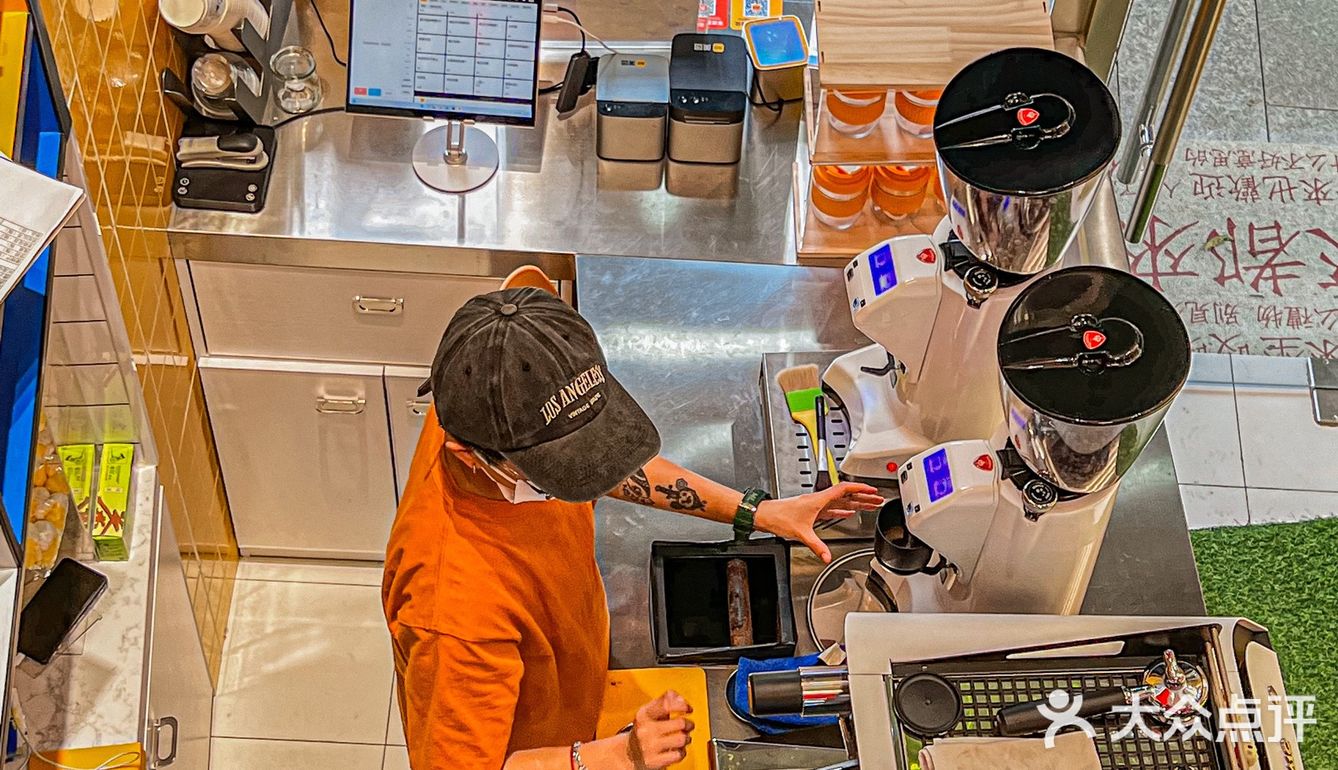广州新店‼️‼️北京路这家咖啡店也太好拍了吧🥤🥤🥤