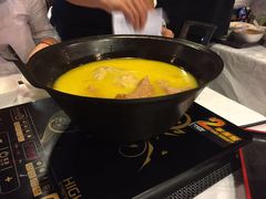 -鲜入围煮花胶鸡海鲜火锅