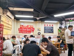 -明姨仔潮汕美食·碳炉猪脚·汕尾牛腩饭·起片鸡煲(起义路店)