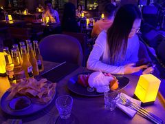 -FOUR PLAY BAR
