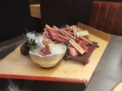 -铭牛烧肉·和牛海鲜自助(高新月牙湖店)
