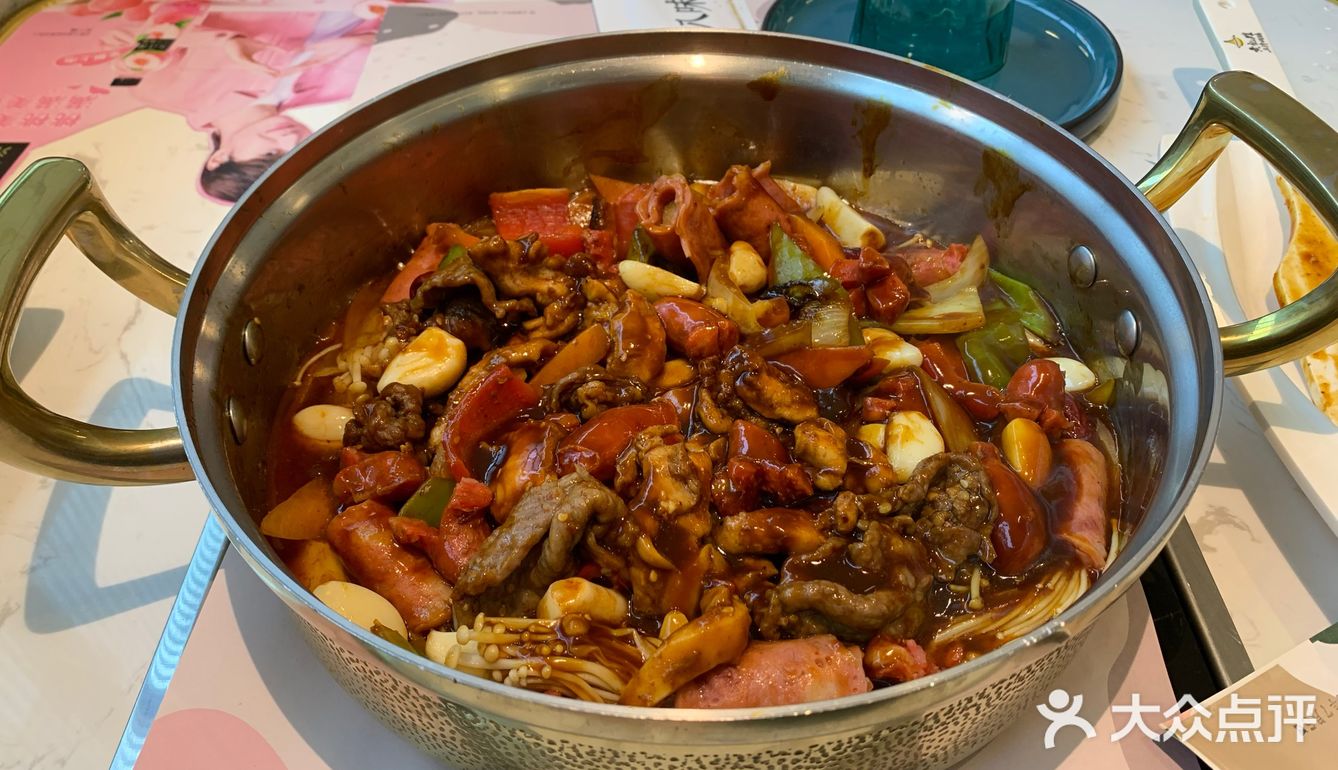 盖子都会帮忙打开，加水什么的都很快反应 点了套餐