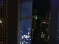 -唐拉雅秀酒店-西锦汇空中BBQ·思创餐厅