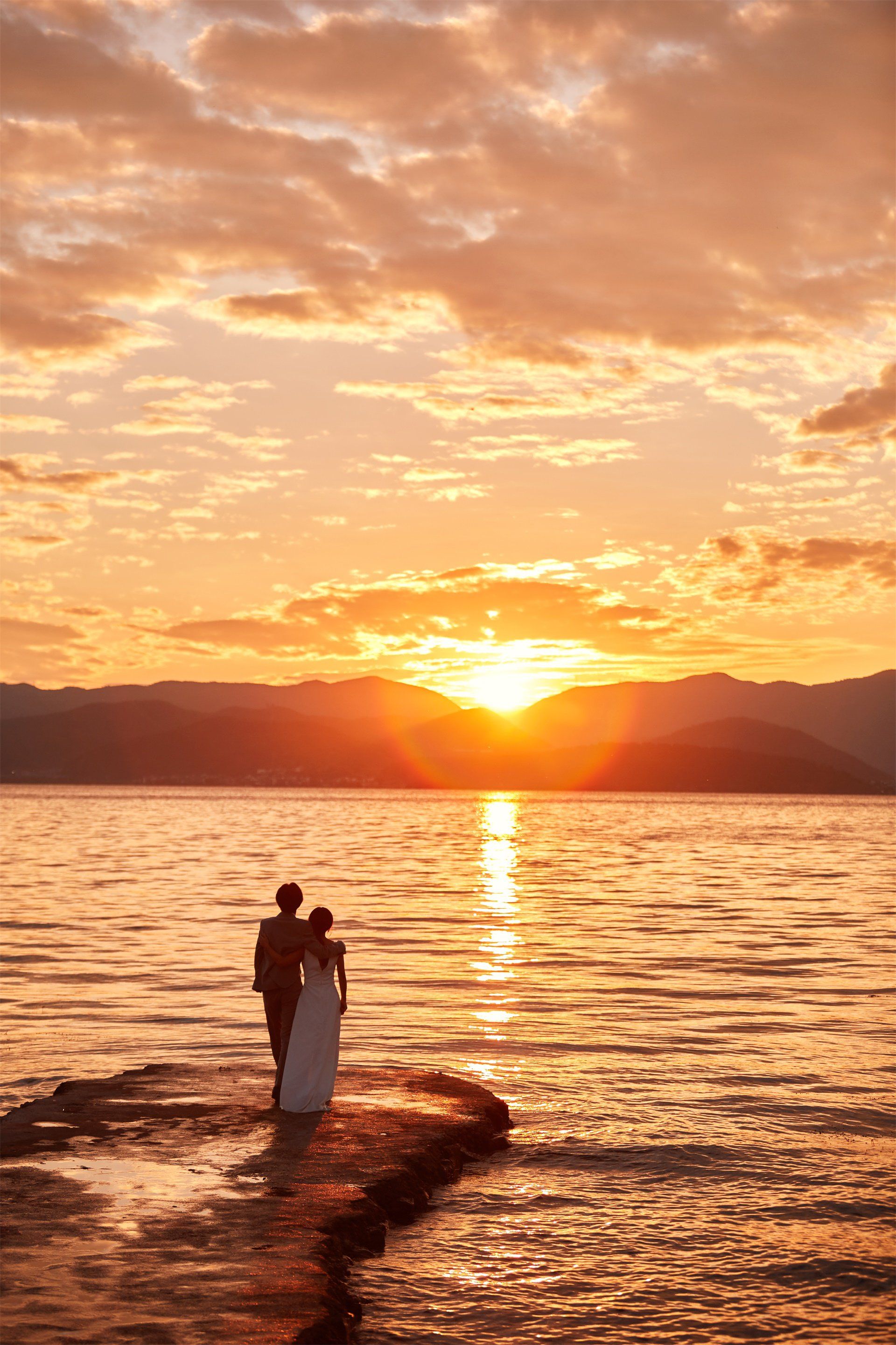 甜蜜黄昏爱情故事