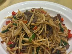 -俏湘厨•地道湘菜(建华南路店)