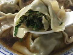 菜肉馄饨-古徽州馄饨店(宝安路店)