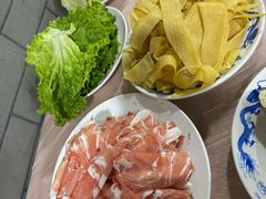 -鑫龙火锅城(环山路店)