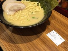 -横浜家系ラーメン壱角家(新宿アルタ裏店)