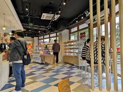 -85度C(生甜甜圈研究工坊·上海平凉店)