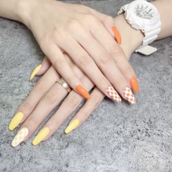 -初NAIL日式美甲美睫沙龙