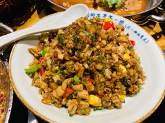 擂辣椒炒野藕-吃饭皇帝大土家民族菜(正大广场店)