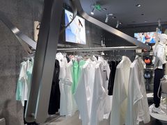 -迪桑特DESCENTE(北京三里屯BLANC店)