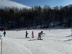 -亚布力新体委滑雪场