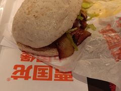 -贾国龙中国堡(上地华联店)