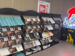 -英派斯健身旗舰店(海信国际中心馆)