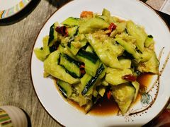 拍黄瓜-巴依兄弟西域美食(机场店)