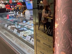 门面-VENCHI 闻绮(北京国贸商城店)