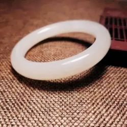 -万丰珠宝