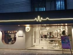 -苏豪路易士·嘉玛发廊