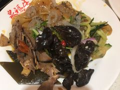 -泉福居酱骨头自助广场(南大街商业步行街店)