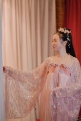 -汉仪华裳汉服馆(打浦桥店)