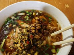 -矮子粉店1985·长沙米粉(湘春路店)
