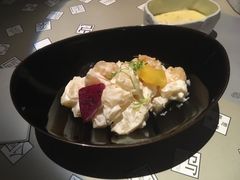 凤梨虾球-穹六人间 people 6(岳阳路店)