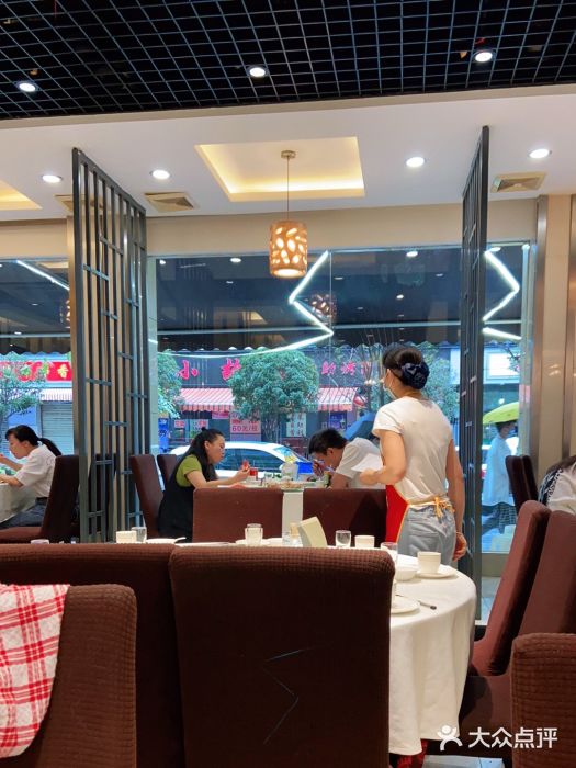 温岭人家(红花北路店)大堂图片