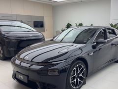 -小鹏汽车(北京龙湖长楹天街销售中心)