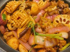 -禄婶鸡煲·打边炉
