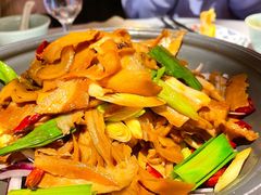 干锅鲜笋-小河盐帮·私家菜·烤鸭(三元桥·霄云路店)