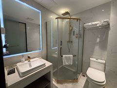 -柏曼酒店(广州长隆旅游度假区汉溪长隆地铁站店)