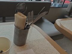 -必胜客(璞丽中心店)