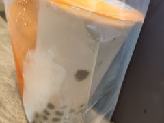-CoCo都可(湖滨银泰店B区店)