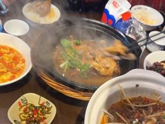 -富正毅三下锅·湘西韵味(天门山索道店)