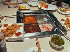 -海底捞火锅鲜切牛肉主题店(长寿路店)